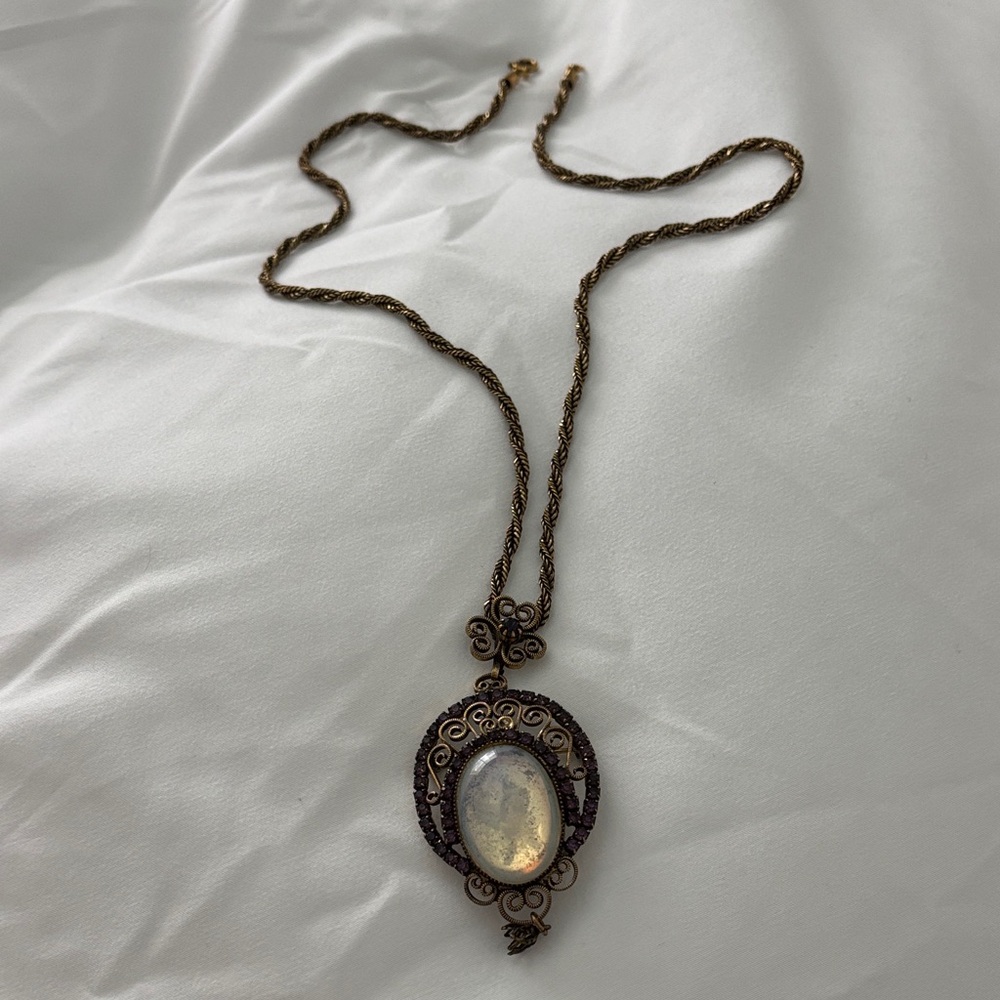 Antique-Style Moonstone Pendant Necklace - Gold-Tone